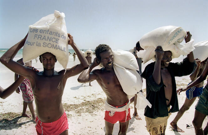 Opération humanitaire pour lutter contre la famine en Somalie en 1992.