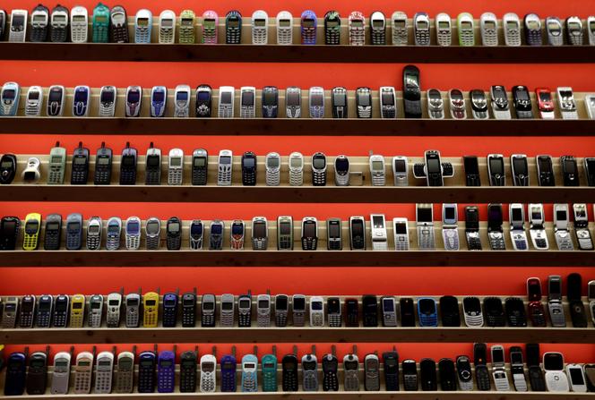 Donnez une seconde vie à vos anciens téléphones portables - ICI