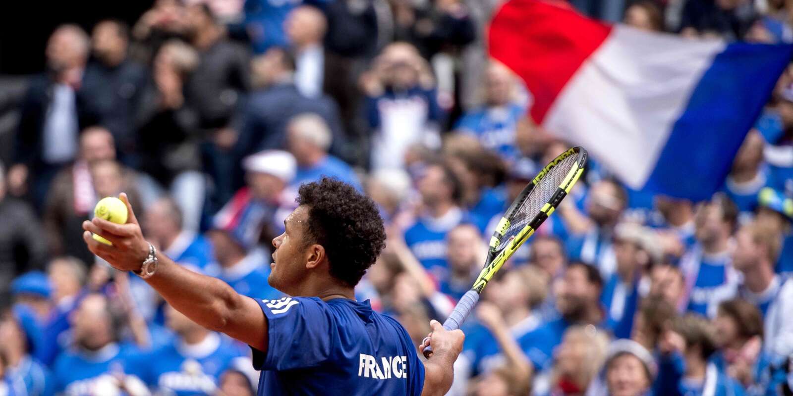 Jo-Wilfried Tsonga s’est imposé face à Lajovic, et offert à la France le point qualificatif pour la finale de Coupe Davis.