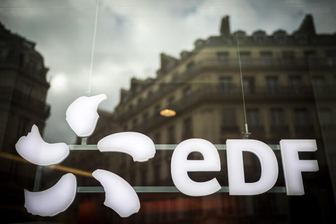 Le logo d’EDF, à Paris.