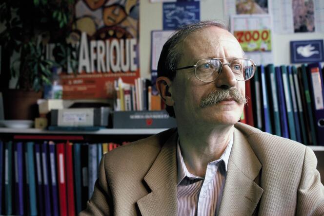 François-Xavier Verschave auteur de « Complicité de génocide » (La Découverte, 1994).