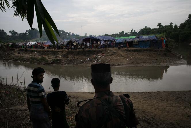 A la frontière banglado-birmane, dans la région de Cox’s Bazar, une bande de terre située entre les deux pays sur laquelle ont trouvé refuge des milliers de Ronhingya fuyant la Birmanie mais ne souhaitant pas émigrer au Bangladesh.