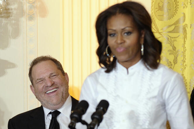 Le producteur Harvey Weinstein aux côtés de Mme Obama lors d’un atelier organisé en 2013 à la Maison Blanche.