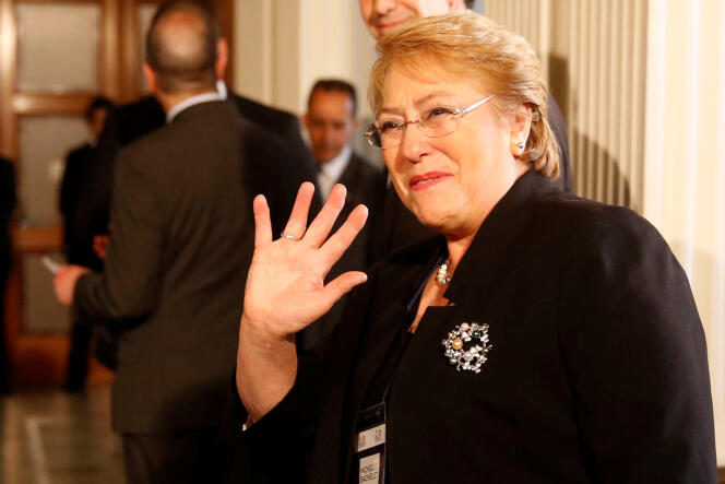 La présidente chilienne Michelle Bachelet lors d’une conférence de l’OMS, à Montevideo, le 18 octobre.