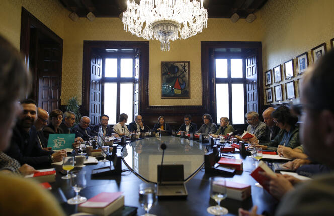 Les indépendantistes, majoritaires au Parlement de Catalogne, ont annoncé lundi qu’ils prévoyaient la tenue d’une séance plénière de cette assemblée dès jeudi.