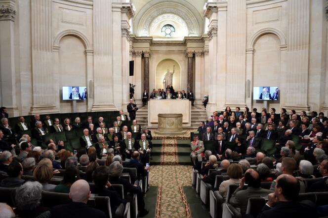 L’Académie française réunie en séance publique, le 1er décembre 2016 à Paris.