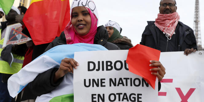 Manifestation d’opposants djiboutiens à Paris, le 25  février 2017, contre la venue du président Guelleh en France.