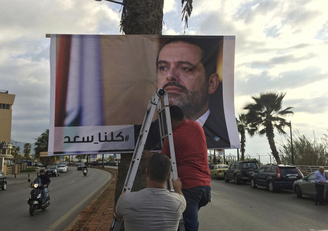 Affiches montrant l’ex-premier ministre libanais Saad Hariri, frappées du slogan« Nous sommes tous Saad », à Beyrouth, le 9 novembre.