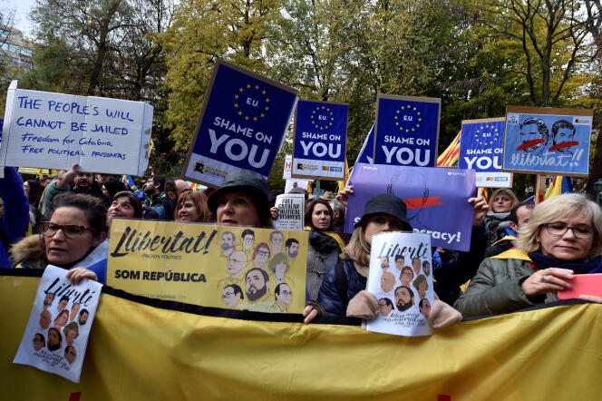 Manifestation de soutien à Carles Puigdemont, le 12 novembre à Bruxelles.