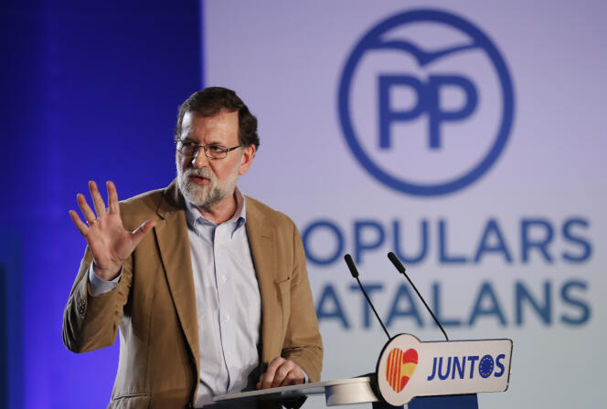 Le premier ministre espagnol, Mariano Rajoy, à Barcelone, le 12 novembre.