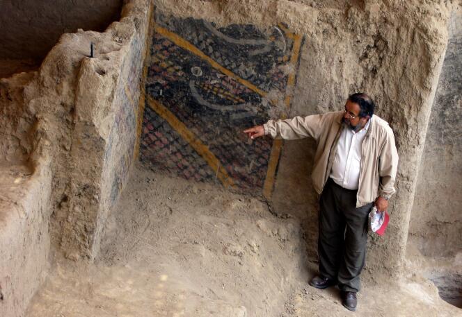 Lors de la découverte du site archéologique de Ventarrón par Walter Alva, en 2007.