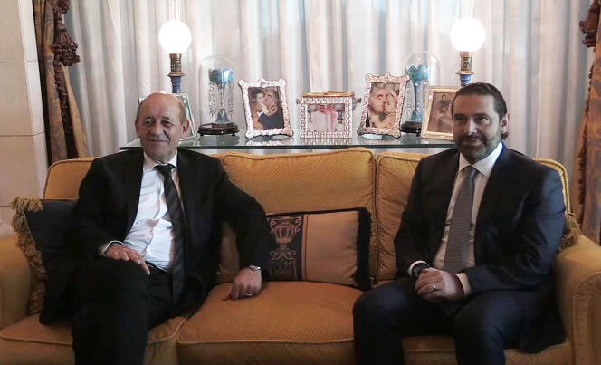 Le ministre des affaires étrangères français, Jean-Yves Le Drian, et le premier ministre démissionnaire du Liban, Saad Hariri, le 16 novembre 2017.