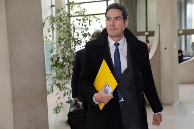 Mathieu Gallet, le président de Radio France, arrive au tribunal correctionnel de Créteil, le 16 novembre.