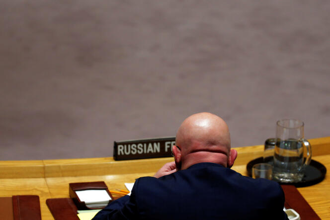 L’ambassadeur russe auprès des Nations unies, lors de la réunion du Conseil de sécurité sur les armes chimiques en Syrie, le 16 novembre.