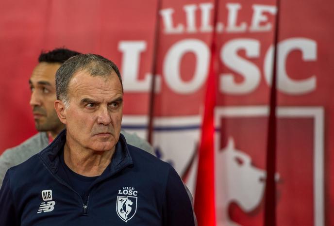 Castrisme Et Sites Conspirationnistes La Trajectoire Loin Du Football De L Interprete De Marcelo Bielsa