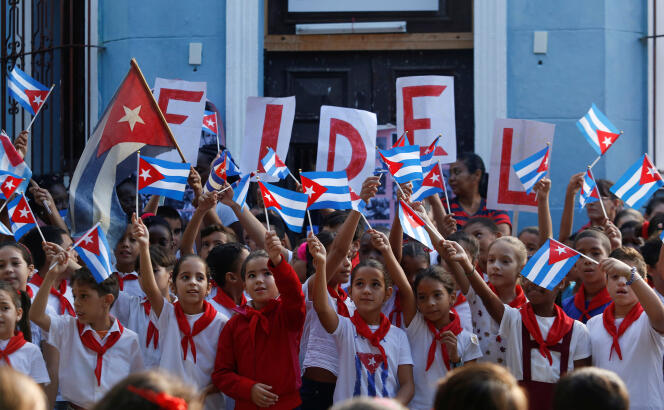 Commémoration dans une école de la Havane.