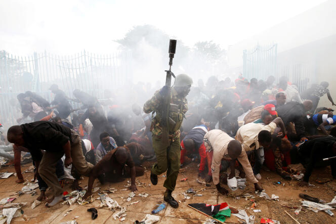 Le 28 novembre 2017, aux abords du stade Kasarani, à Nairobi, avant la prestation de serment du président Uhuru Kenyatta, réélu à la tête du pays à l’issue d’un processus électoral à rebondissements.