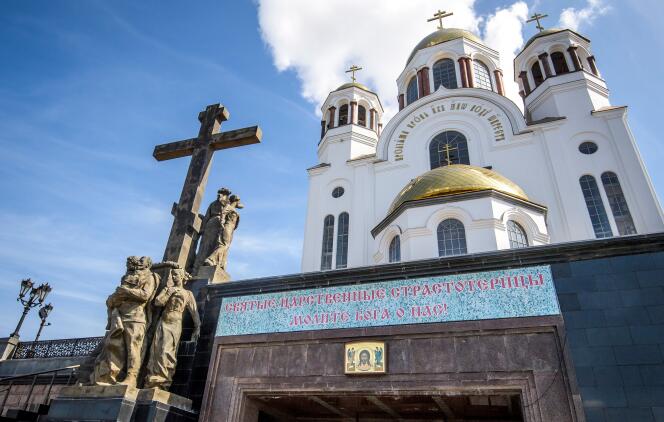 La cathédrale d’Ekaterinbourg, en Russie, construite à l’endroit exact où la famille Romanov a été exécutée en 1918.