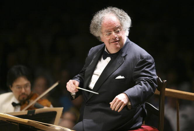 Le chef d’orchestre James Levine à Boston en 2006.