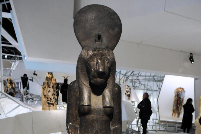 Une statue de Sekhmet au Musée du quai Branly à Paris en 2012.