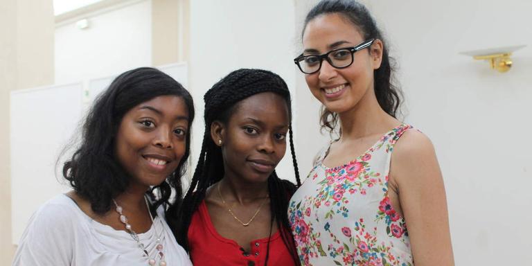 Laetitia Defoi, Anouchka Kponou et Meryem Ait Zerbane, les trois conceptrices de l’application Drepacare.