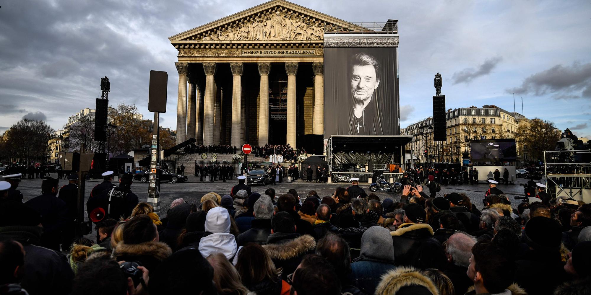 En direct la cérémonie d’hommage à Johnny Hallyday s’est achevée en