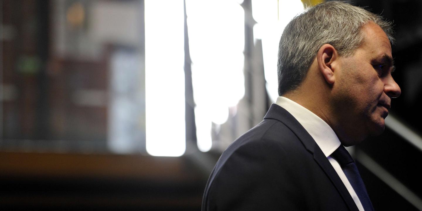 Victime De Censure Sanitaire Professeur Christian Perronne Départ de Bertrand : « Pas acceptable de claquer la porte dans ces