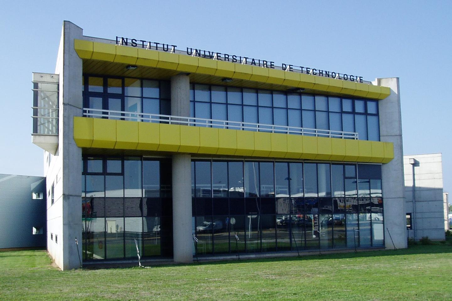 Pourquoi IUT et BTS n’accueillent pas plus de bacheliers technologiques — free download