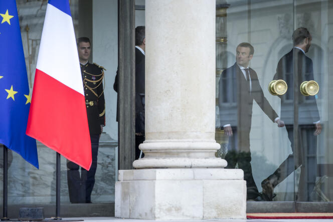 Emmanuel Macron et Edouard Philippe à l’Elysée, le 18 mai.