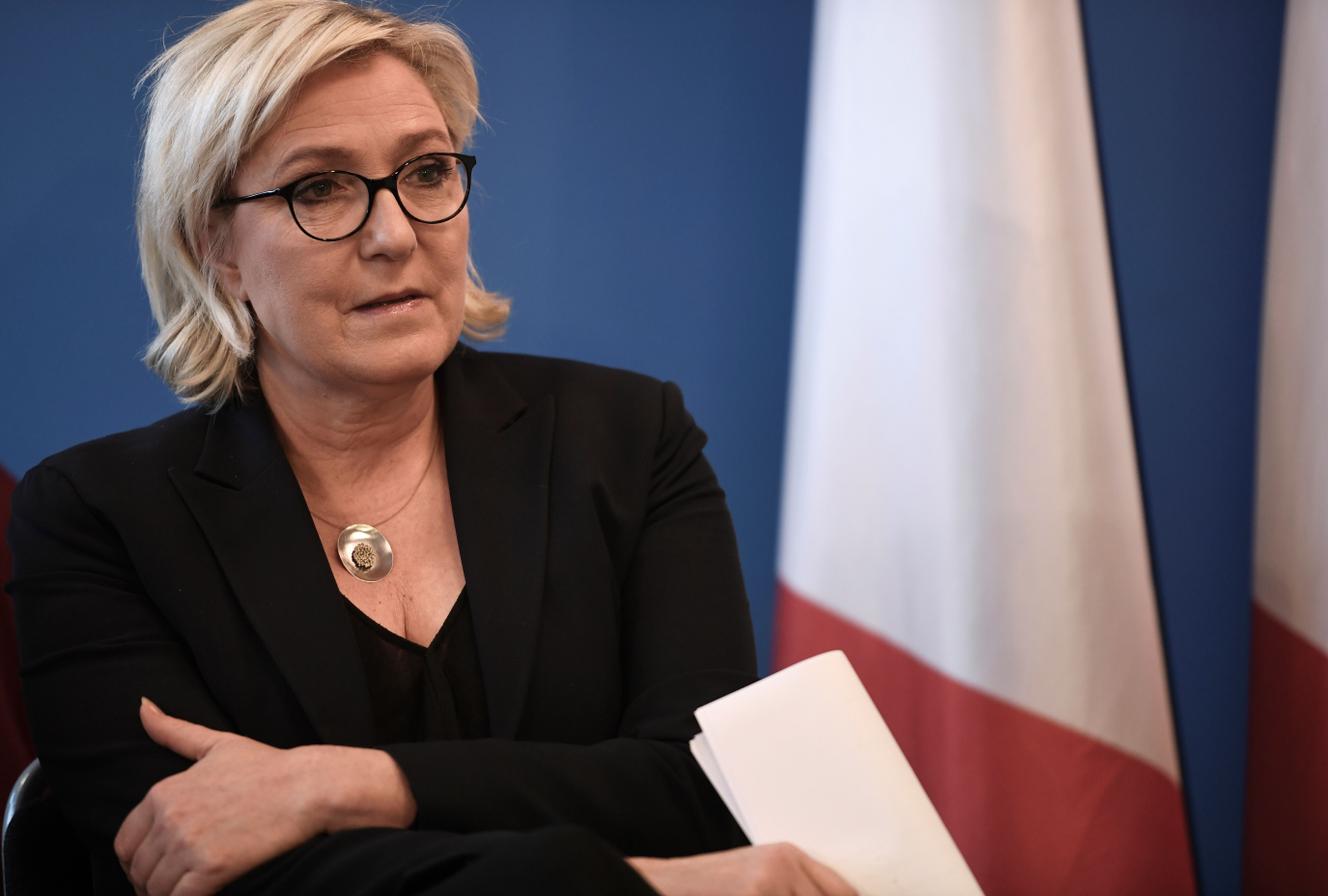 Envoyer Un Mail à Marine Le Pen Marine Le Pen de plus en plus isolée en – et sur – l’Europe