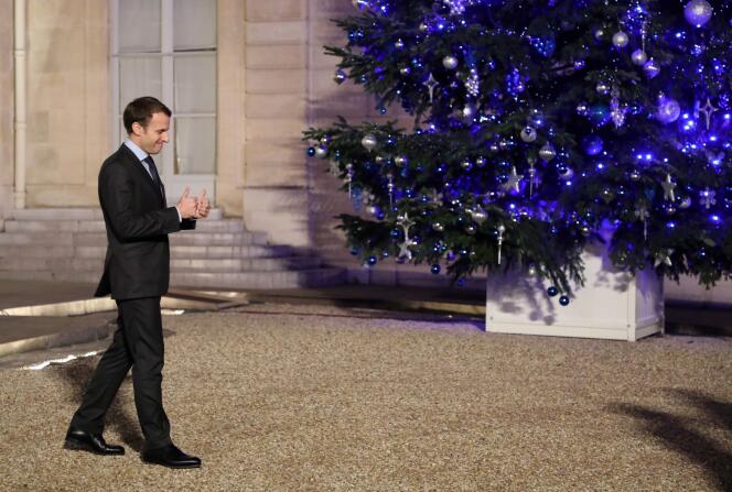 Emmanuel Macron, lors de l’accueil des handballeuses françaises à l’Elysée le 18 décembre.