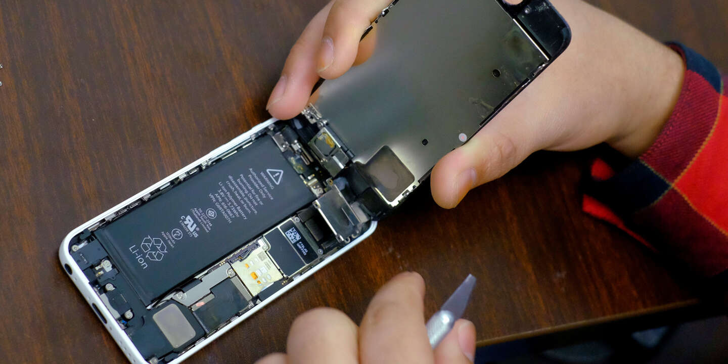 Apple Va Remonter Les Prix Du Remplacement Des Batteries D Iphone