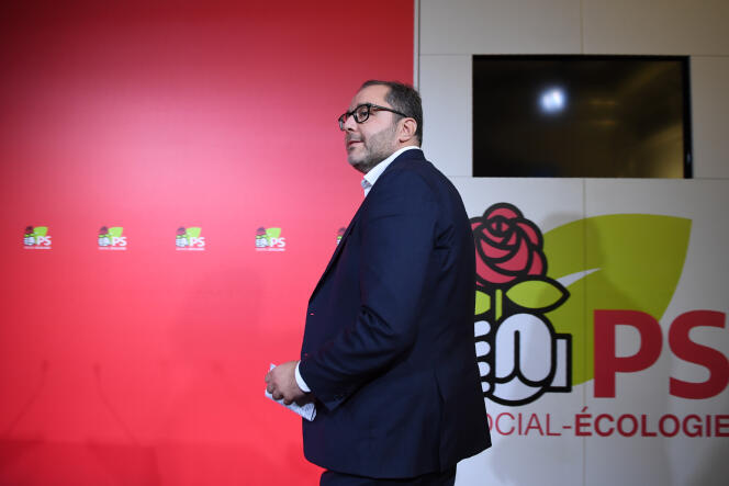 Rachid Temal, coordinateur du parti et numéro un par intérim du PS, à Paris, le 30 septembre.