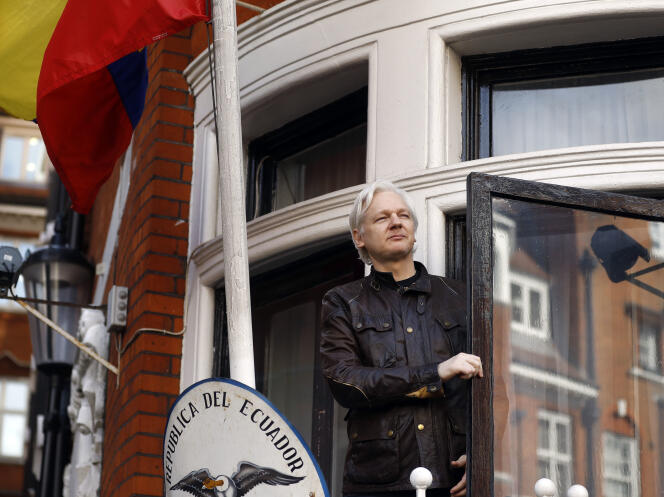 Le 19 mai, Julian Assange s’adressait à ses soutiens devant l’ambassade équatorienne à Londres.