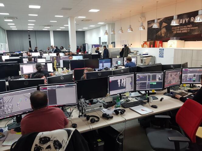 L’open space de Quantic Dream, au second étage. Les salariés qui le souhaitent finissent régulièrement après 22 heures, encouragés par la direction.