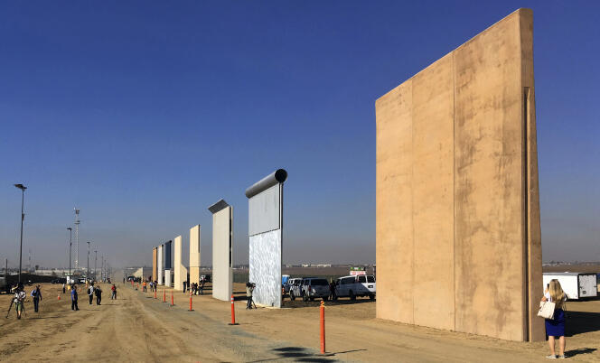 Des prototypes de « mur frontalier » à San Diego (Californie), en octobre 2017.