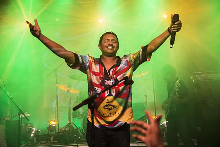 Adulé par ses fans et haï par le pouvoir éthiopien, Teddy Afro revient