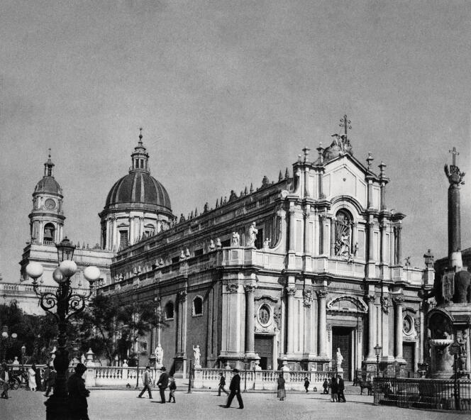 La cathédrale en 1927.