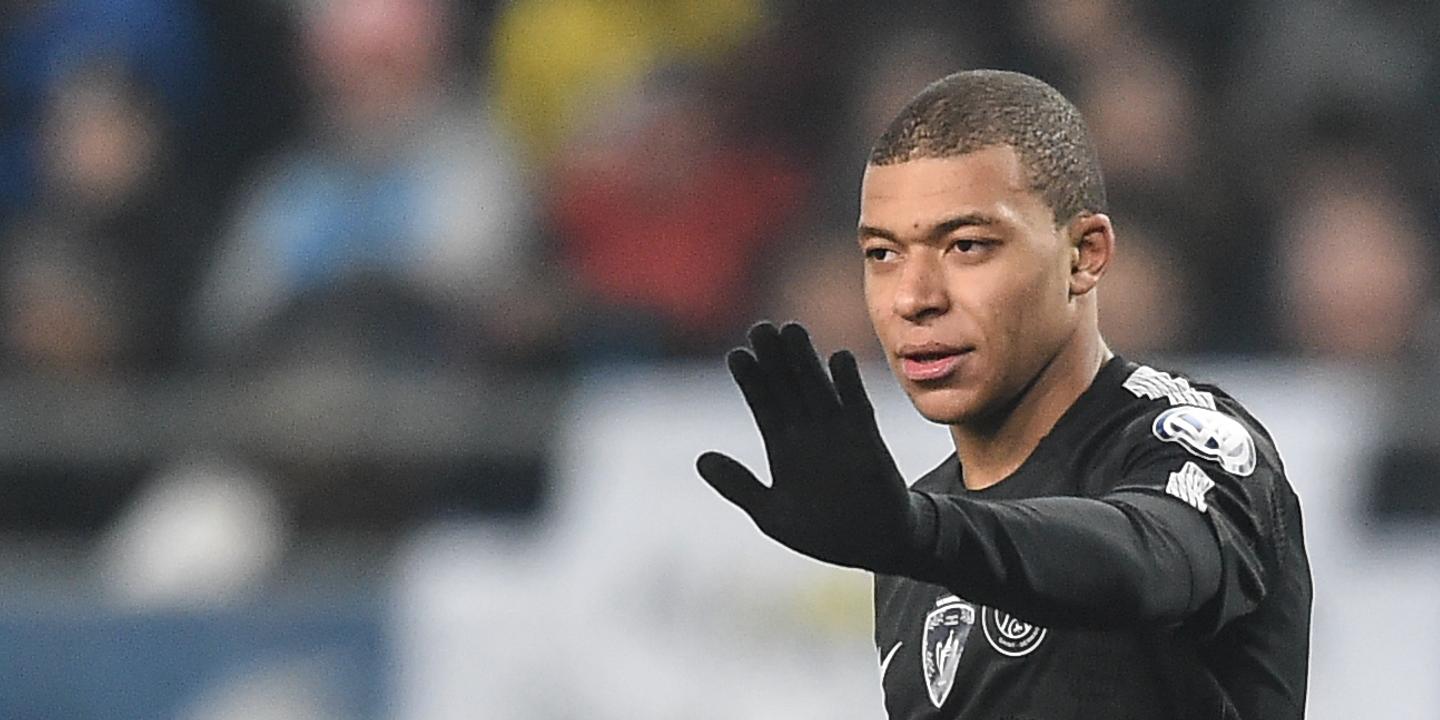 PSG : Kylian Mbappe prend deux matchs de suspension ferme