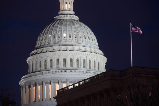 Les discussions budgétaires ont eu lieu jeudi soir au Capitole américain, pour tenter d’éviter le « shutdown ». En vain, puisque les travaux ont été ajournés une heure avant la date fatidique, vers 23 heures.