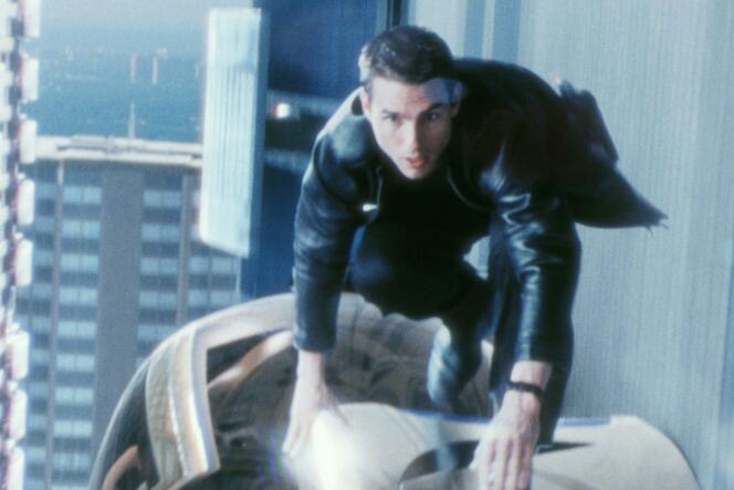 Tom Cruise incarne le policier John Anderson qui traque de futurs criminels.