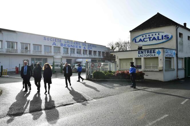 Le siège de Lactalis, le 17 janvier 2018, après la descente de police concernant l’affaire du lait contaminé.