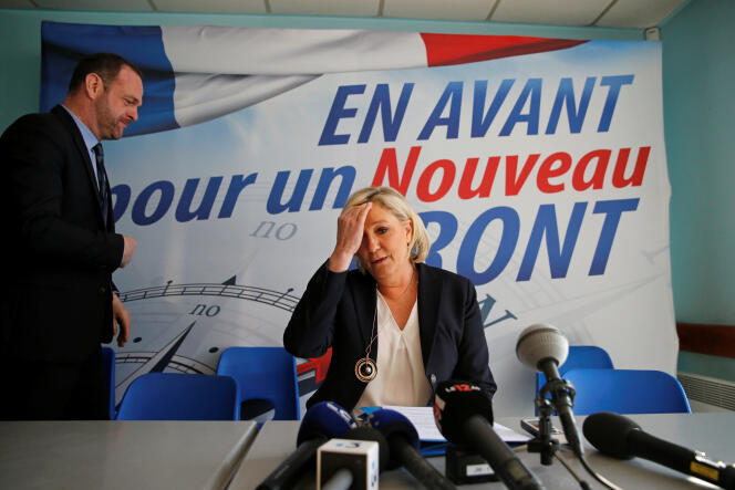 Marine Le Pen lors d’une conférence de presse, à Laon (Aisne), le 18 février.
