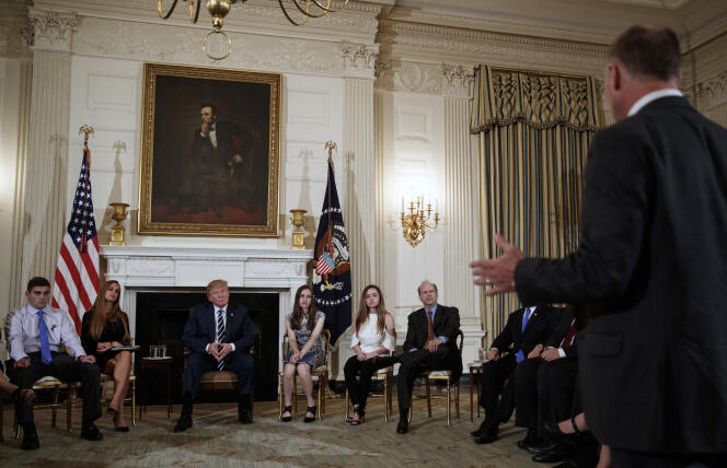 Donald Trump a reçu des familles de victimes de la tuerie de Parkland, à la Maison Blanche, le 21 février 2018.