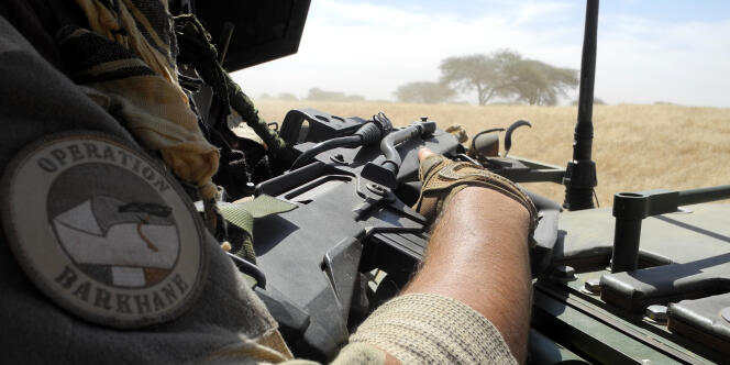 Un soldat de l’opération française « Barkhane », au Mali, le 1er novembre 2017.