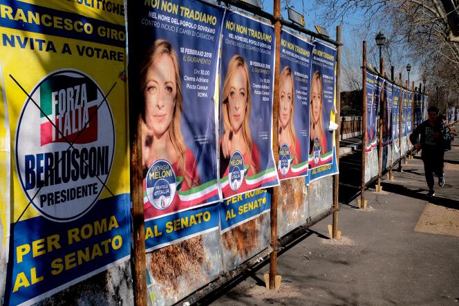 Affiches électorales à Rome, le 16 février.