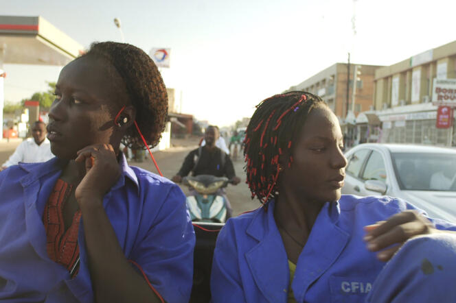 « Ouaga Girls », documentaire burkinabé, français et suédois de Theresa Traore Dahlberg.