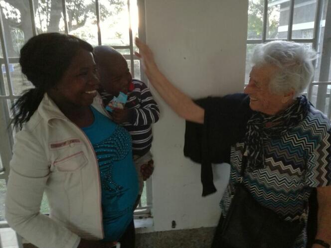 « Nonna Irma », une grand-mère italienne bénévole dans un orphelinat au Kenya.