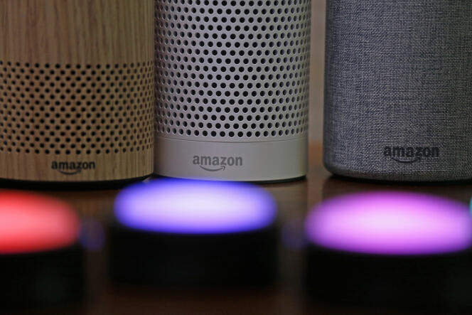 Amazon rachète la start-up Ring. Les futurs produits seront certainement bâtis autour de l’assistant vocal du géant du e-commerce, Alexa, et ses enceintes connectées Echo.