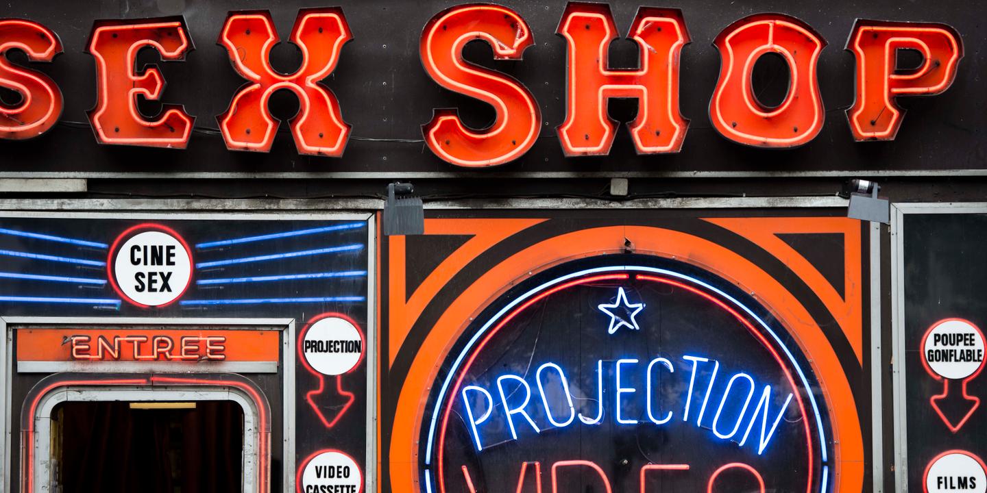 Le se meurt, vive le « love store